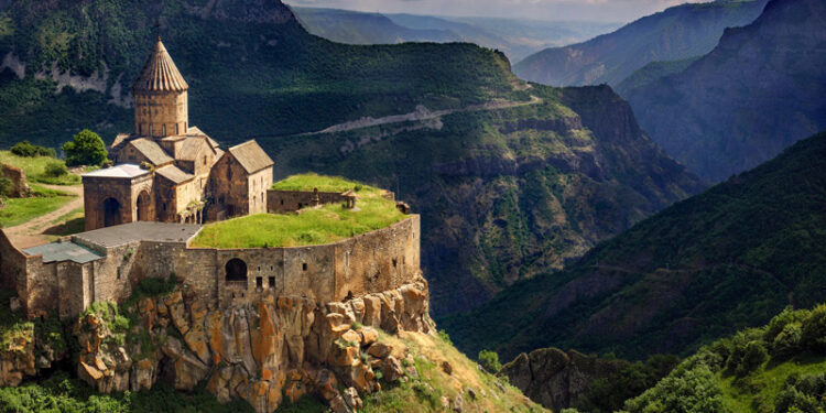بهترین زمان سفر با تور ارمنستان