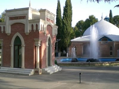 مقبره جواد خان حاکم گنجه در آذربایجان