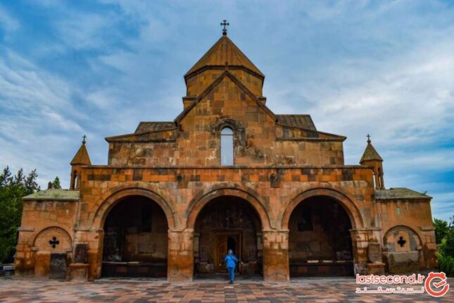 سه شهید ارمنی و معبد سنت هریپسیم