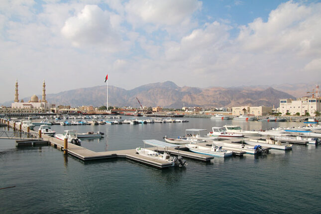 دیبا الحصن یک شهر ساحلی زیبا با فرصت‌هایی برای ورزش‌های هیجان انگیز و یا استراحت.